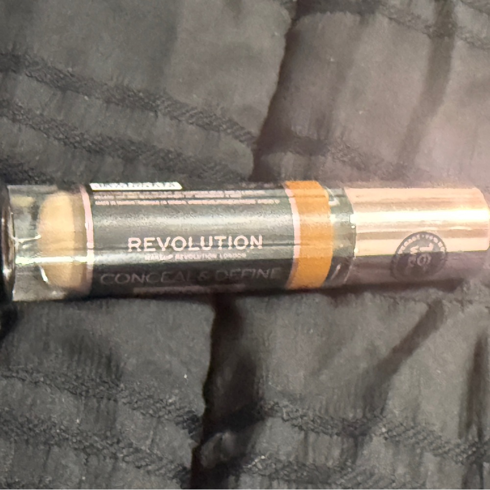 Revolution Conceal & Define Stick - C10